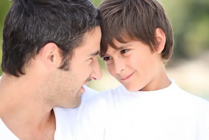 Crianza apego niños mimados