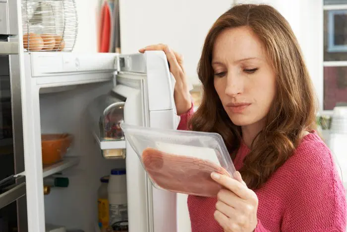 ¿Cuánto dura cada alimento en la nevera y en el congelador?