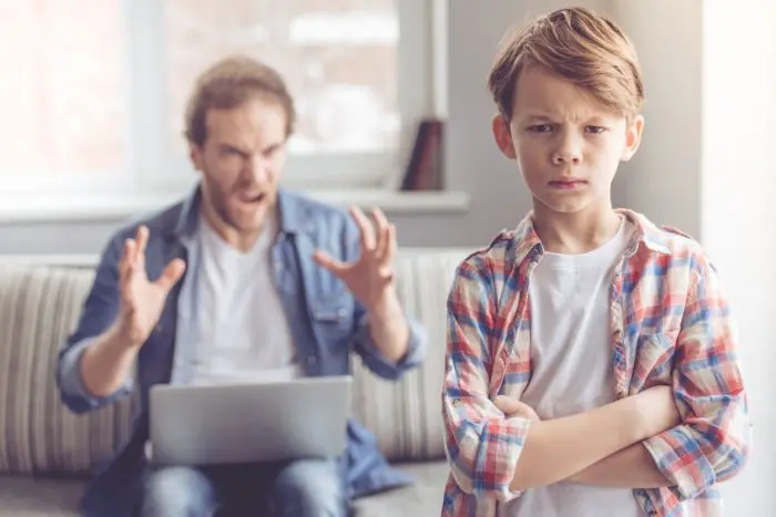 gritos dañan cerebro infantil