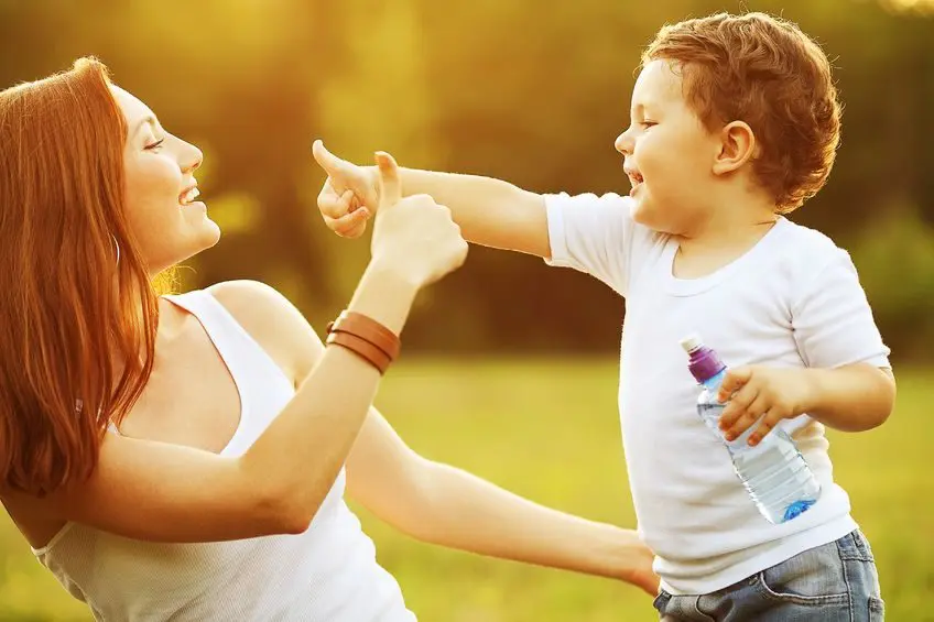 Cómo hables a tus hijos será su voz interior en el futuro