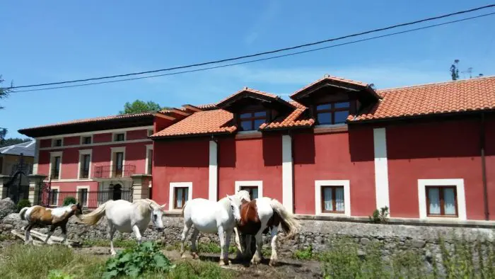 Hotel rural Posada Santa Eulalia, en Villanueva de la Peña, Cantabria