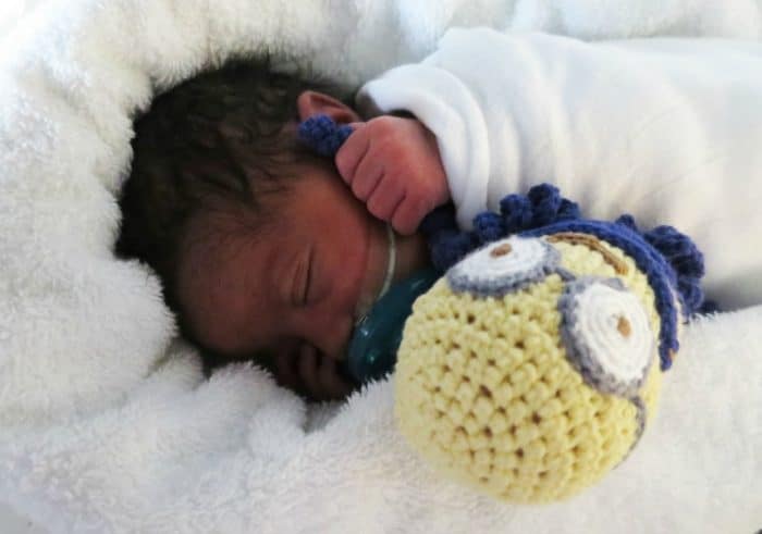 Pulpos de ganchillo para los bebés prematuros