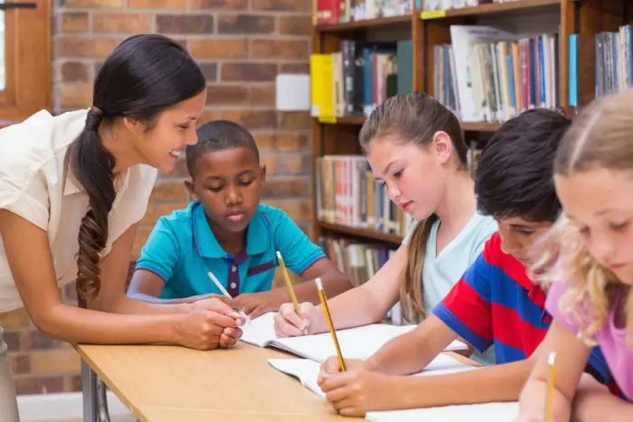 Enseñar dos idiomas a los niños