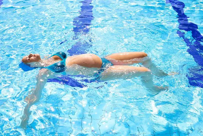 natación embarazo beneficios