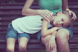 Por difícil que sea un niño, nunca dejes de hablarle con amor