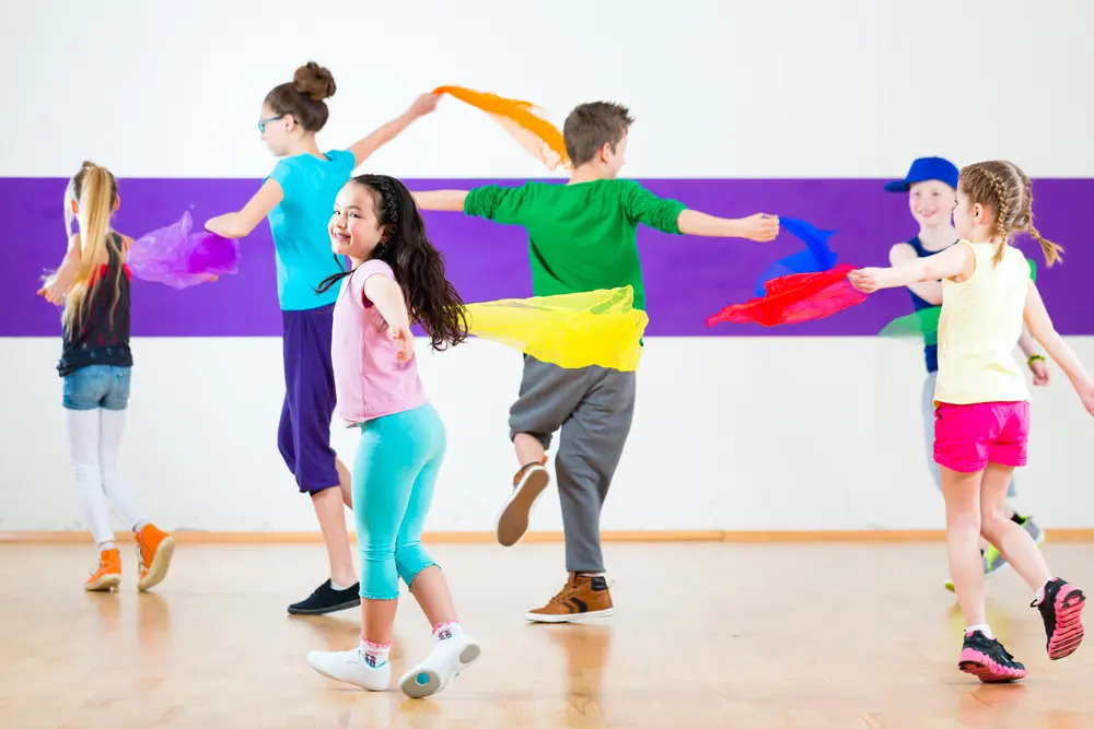 beneficios de bailar para los niños