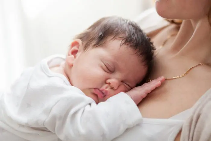 Dormir siesta bebé