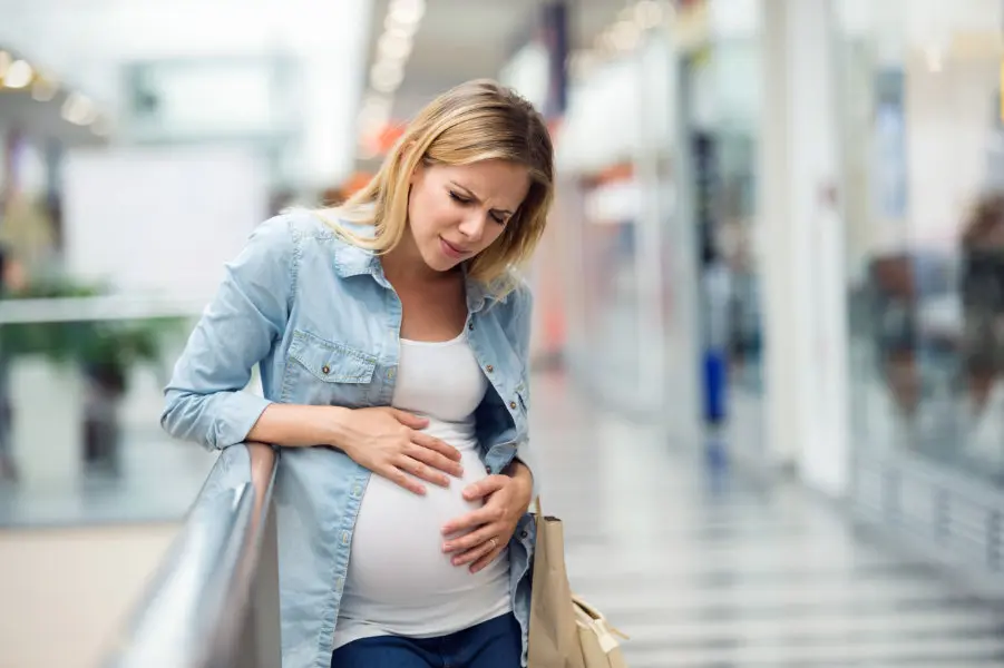 Calambres en el embarazo: ¿Por qué aparecen y cómo aliviarlos?
