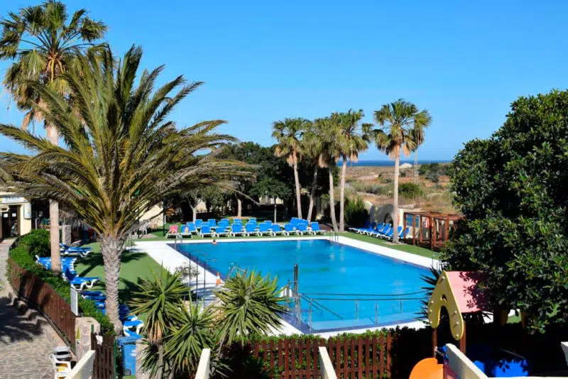 Camping Los Escullos, en Almería, Andalucía