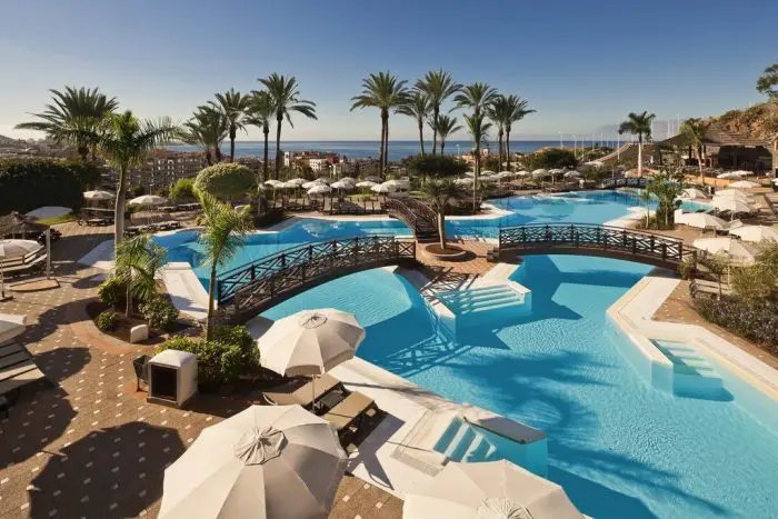 Los mejores hoteles para familias en España: ¡vacaciones inolvidables con tus hijos!