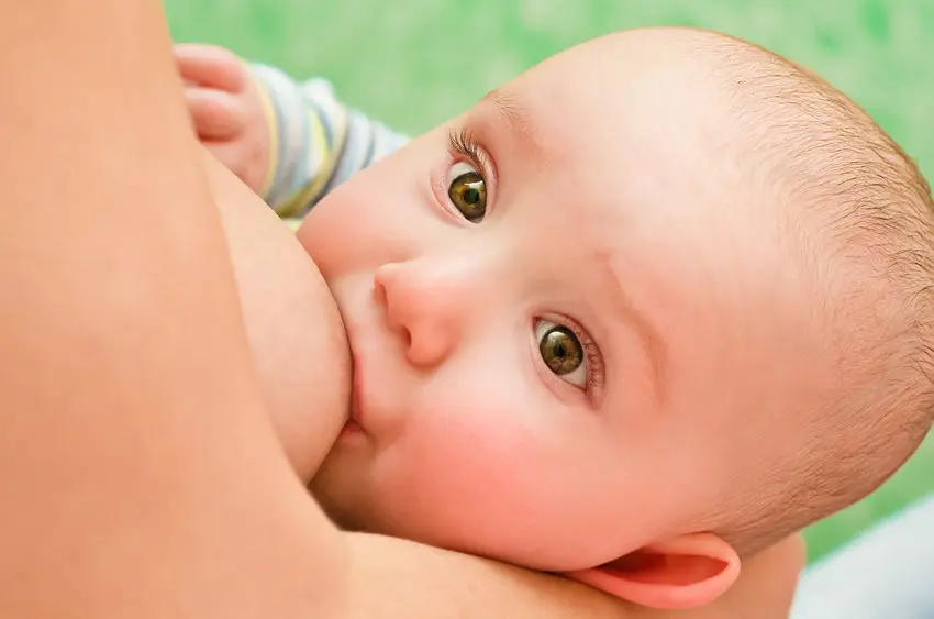 Lactancia materna exclusiva durante los 6 primeros meses: ¿Una práctica apta para todos?