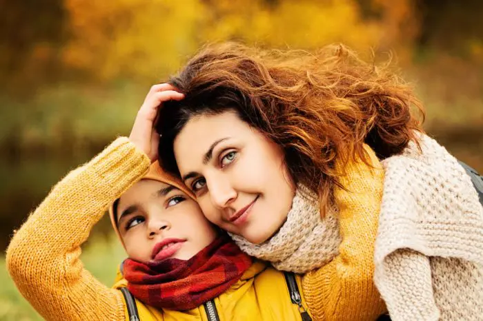 Madre de niño con necesidades especiales