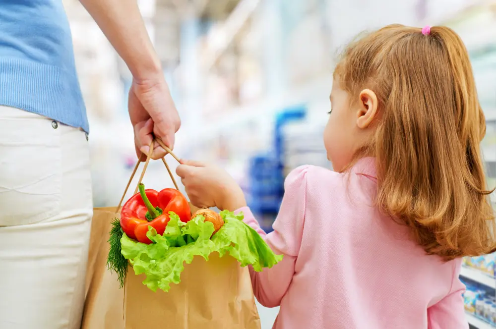 Ir a comprar con tus hijos y no perder la cordura por el camino