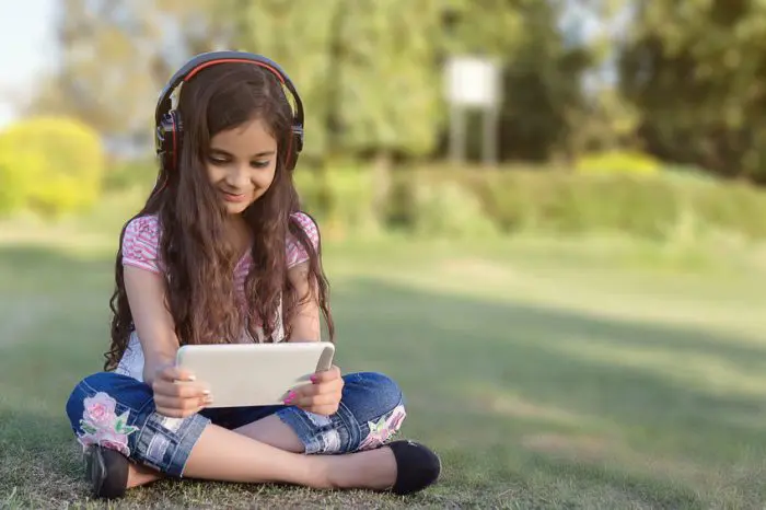 Entretener a los niños con la tablet