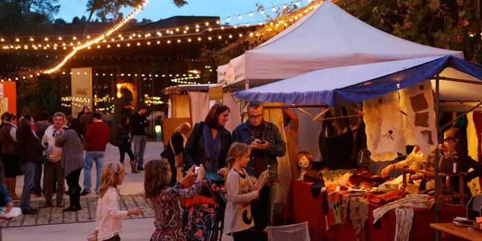 Mercado de Todos los Santos de Món Sant Benet, en Barcelona