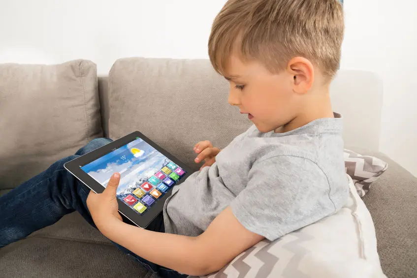 No calmes a tu hijo con la tablet