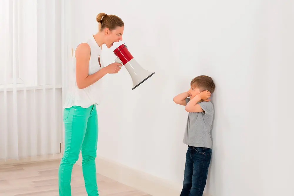 La tarea más difícil para los padres es controlar su propio comportamiento (y no el de los hijos)