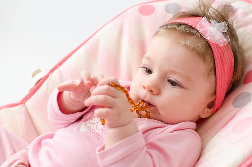 La sobre los collares ámbar Infantil