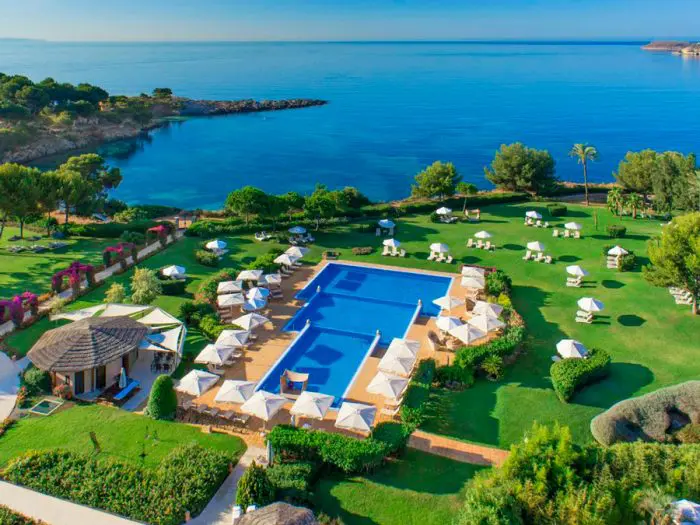 Hotel St. Regis Mardavall Mallorca Resort, en Portals Nous, Mallorca