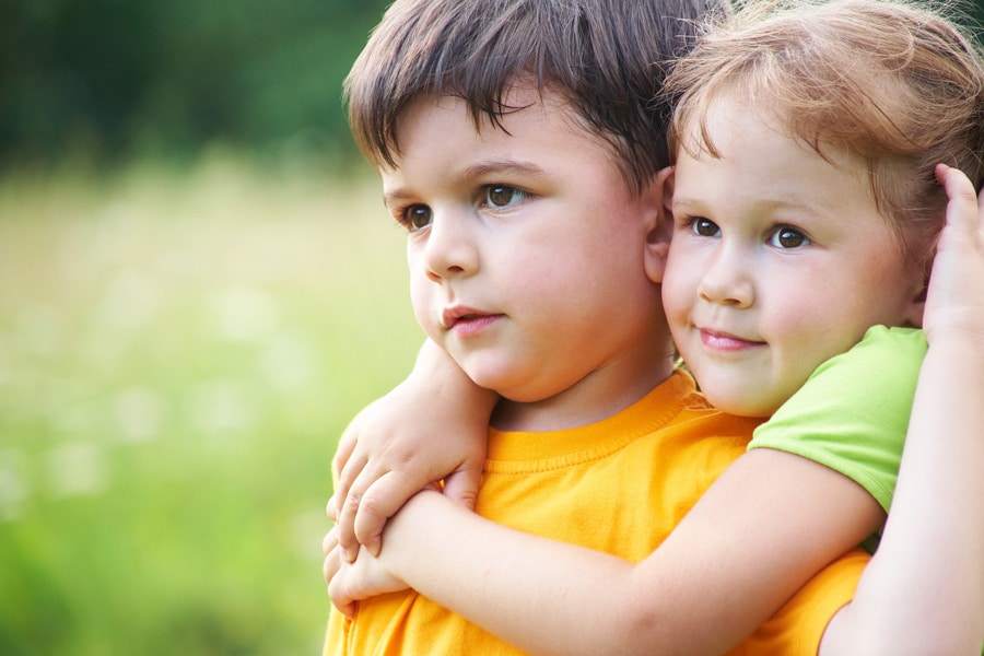 Si no quieres abrazos, tu infancia tiene mucho que ver - Etapa Infantil