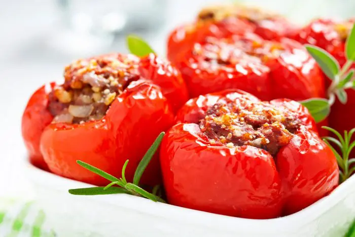 Cena ligera y sana Pimientos rellenos al horno