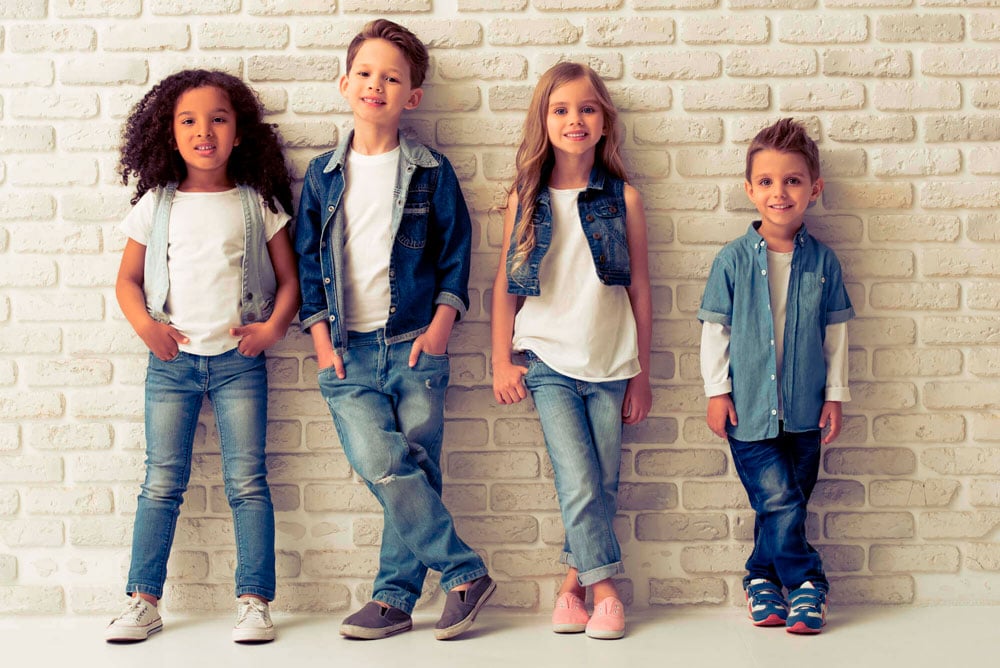 Модные дети. Дети в джинсах. Фотосессия детей в джинсовом стиле. Джинсовая одежда для детей. Стильная оптом