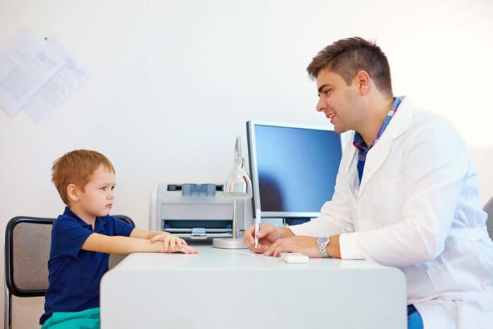 médicos especialistas