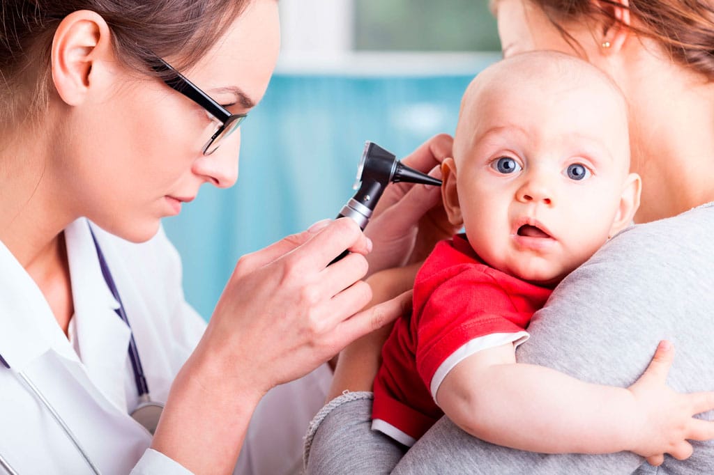 ¿Cuándo llevar a tu bebé a un profesional de la salud infantil?