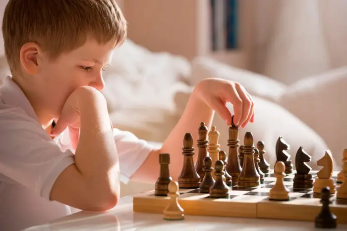 beneficios ajedrez niños