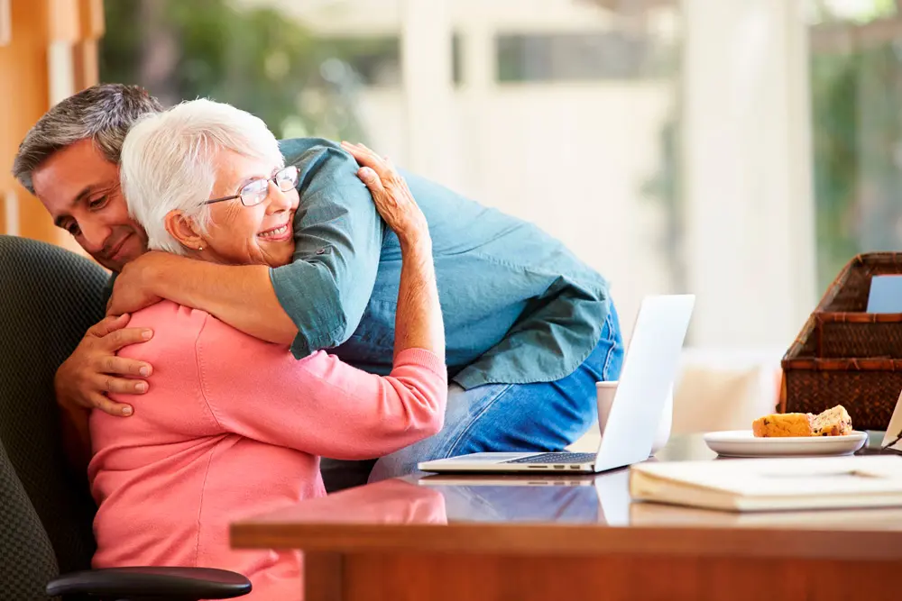 Matrimonios destruidos por culpa de mamitis (papitis o hermanitis) en la vida adulta