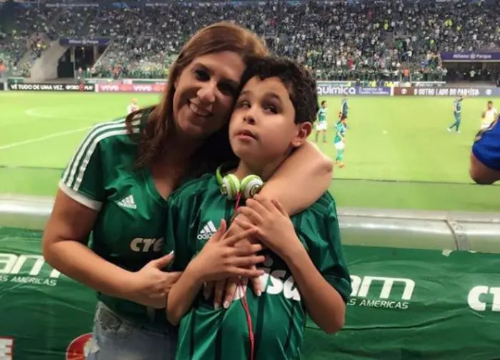 madre narra partidos hijo ciego autismo