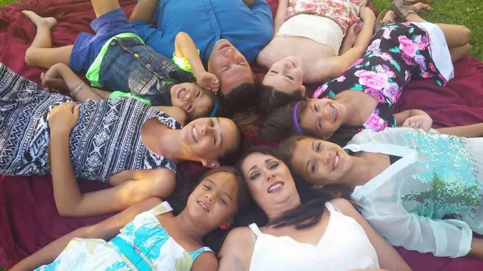 Laura 4 hijas adoptadas