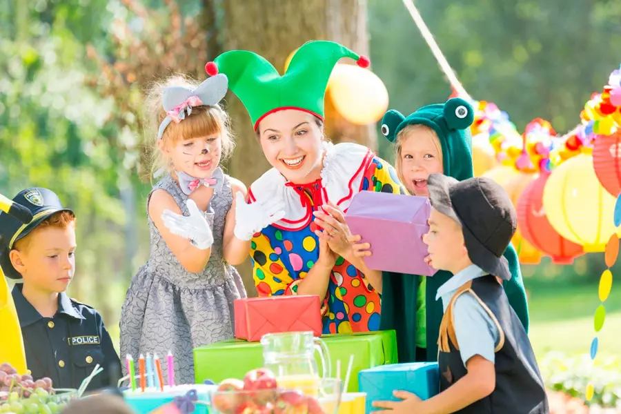 Como organizar una fiesta de cumpleaños infantil para que sea un éxito –  Lek Centro de Ocio