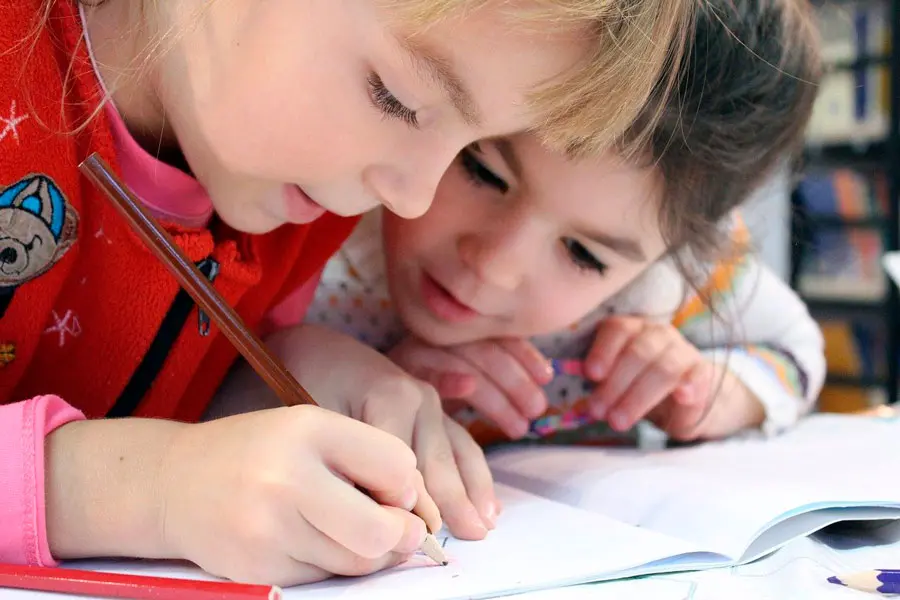 Motiva a tus hijos a aprender con alegría y sin perder el interés