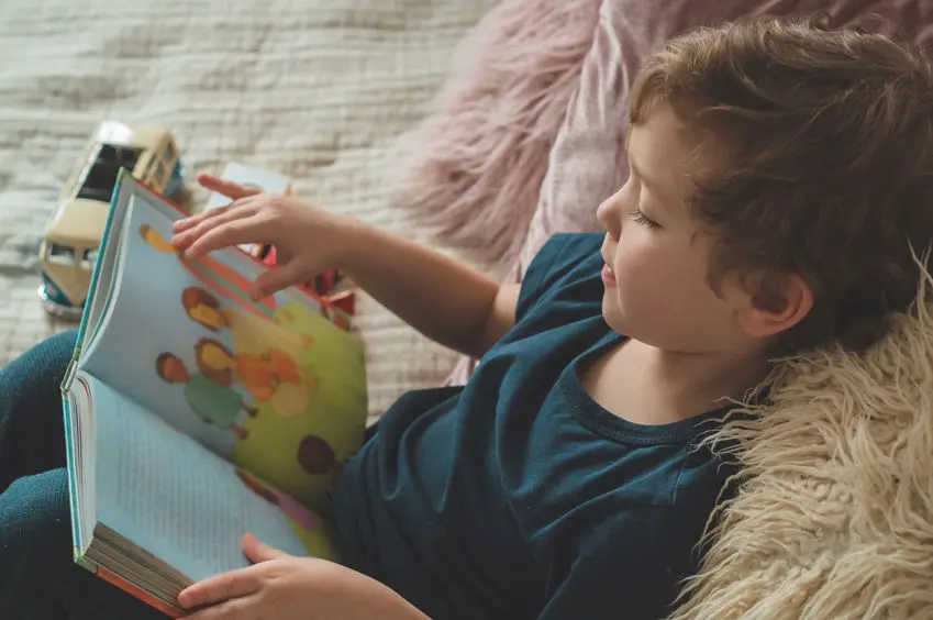 Leer vs tv niños