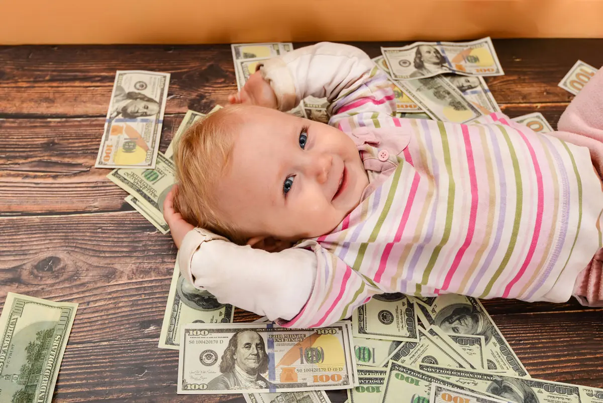 Tener un bebé te cuesta el 80% de tu sueldo