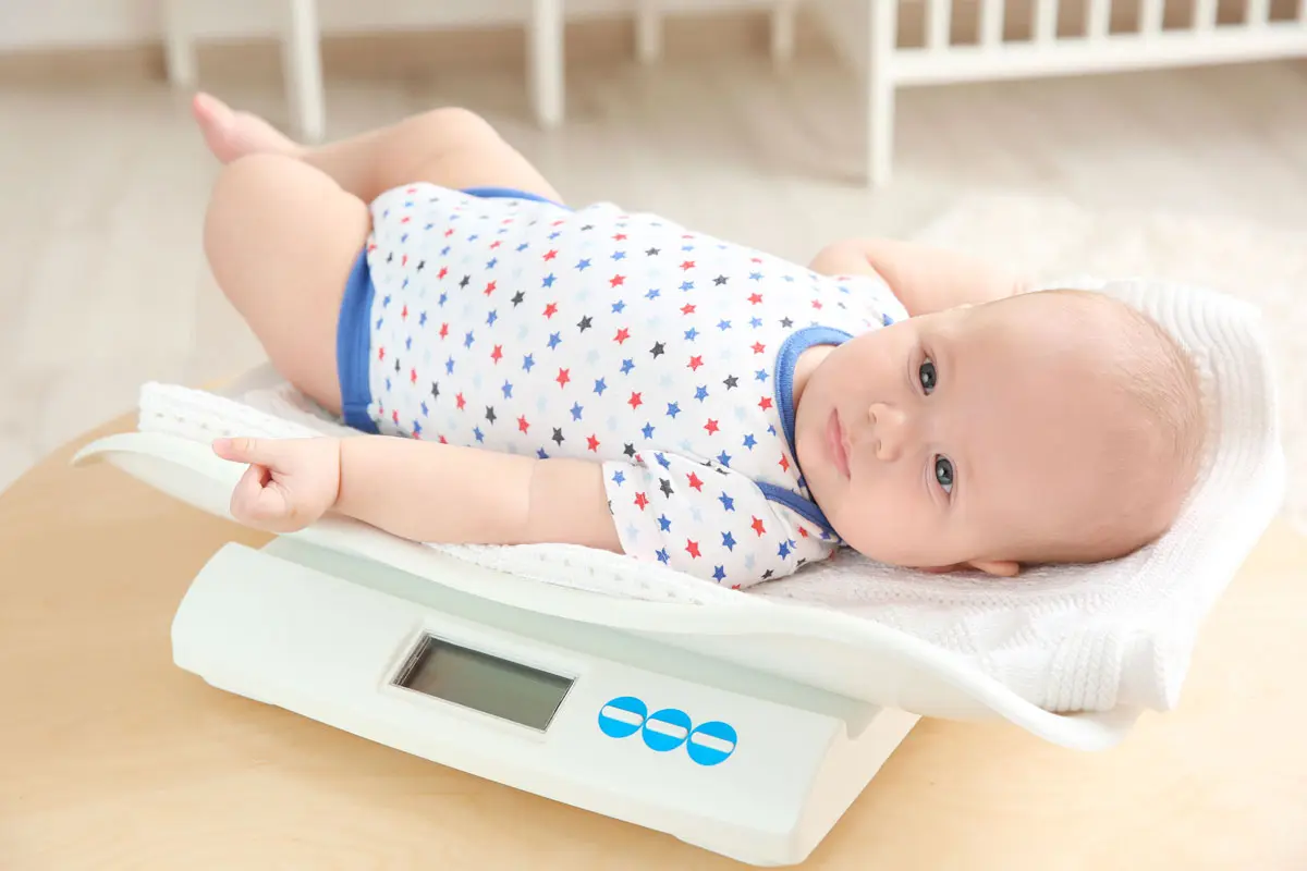 El aumento de peso en los bebés durante su primer año de vida