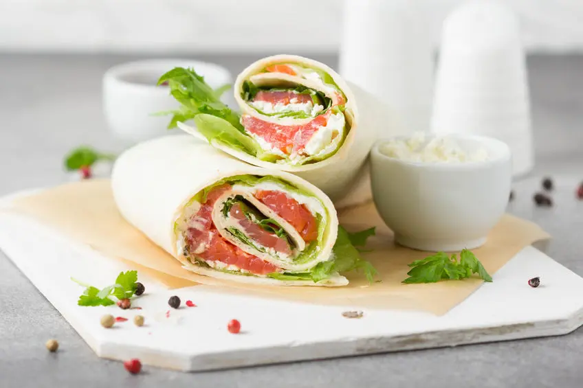 Receta Wraps de salmón ahumado y aguacate