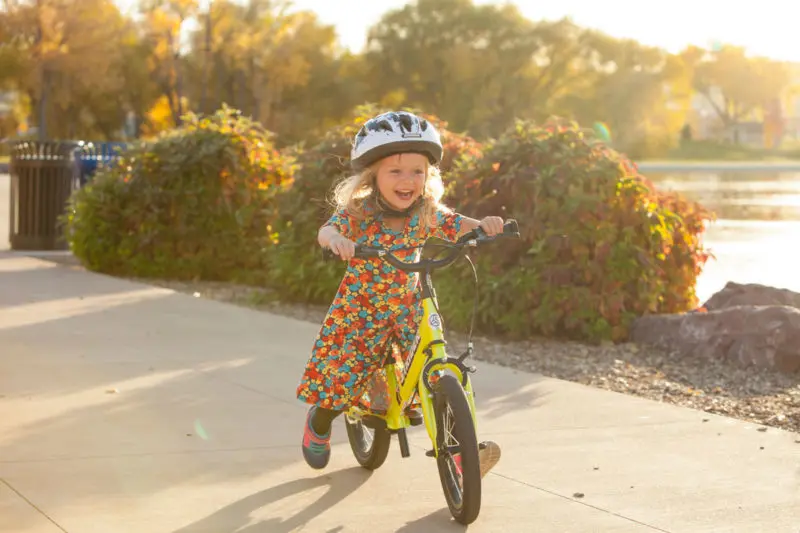 Bicicleta sin pedales para niños 