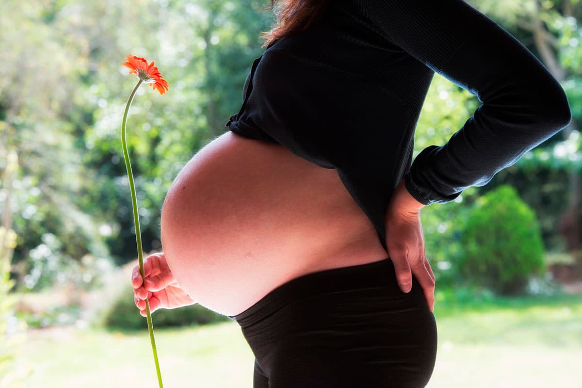 La forma de tu barriguita de embarazada revela si tu bebé será niño o niña?  - Etapa Infantil