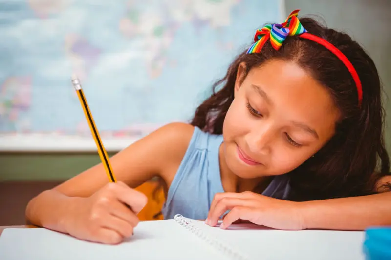 ¿Qué es un verbo y ejemplos?
