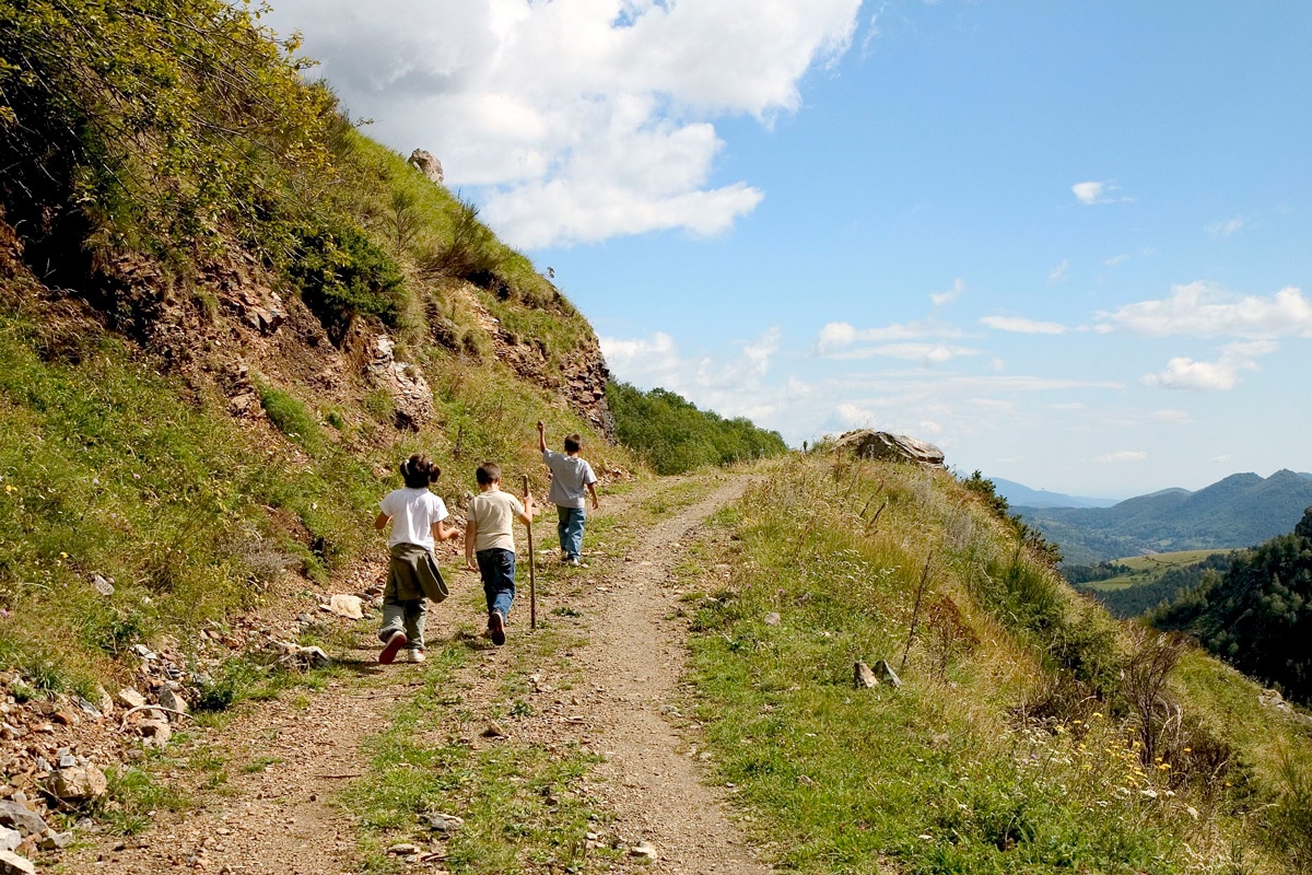 5 rutas de senderismo con niños en Cataluña