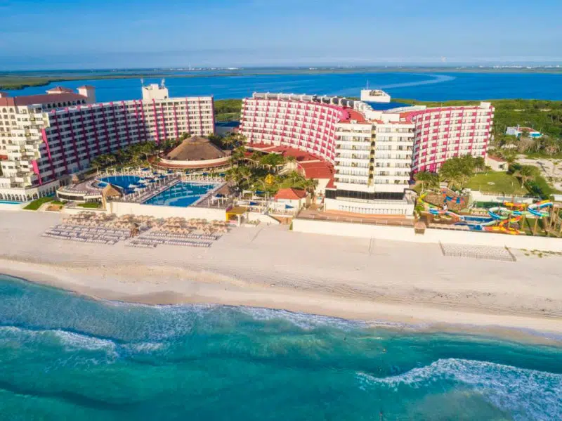 Hotel Crown Paradise Club Cancún, en Zona Hotelera, Cancún, México