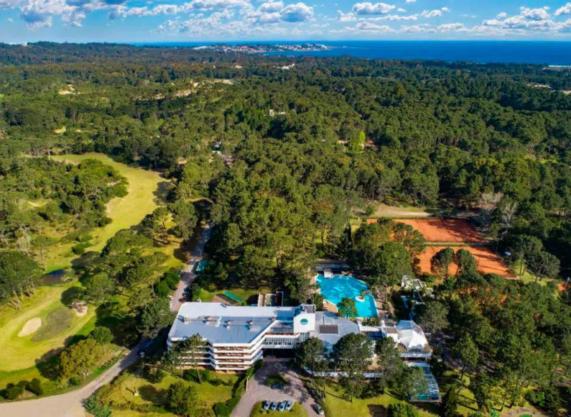 Hotel del Lago Golf & Art Resort, en Punta Ballena, Uruguay