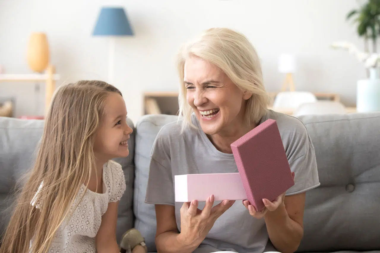 Ideas de regalos para abuelas con los cuales transmitirles todo tu cariño