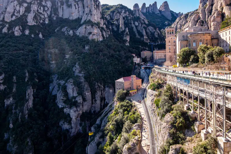 Tren cremallera y funicular de Montserrat