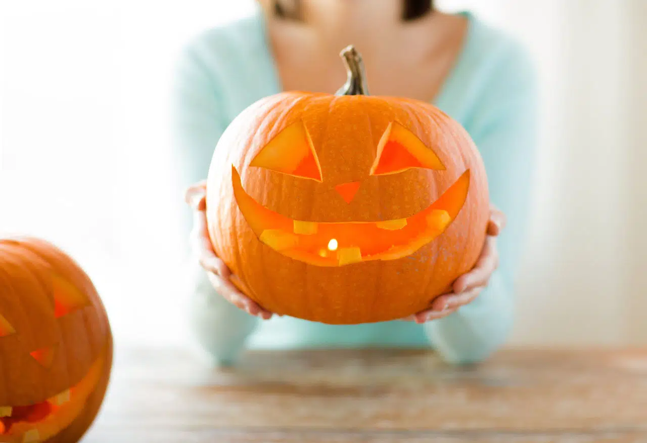 Cómo hacer una calabaza decorativa para Halloween