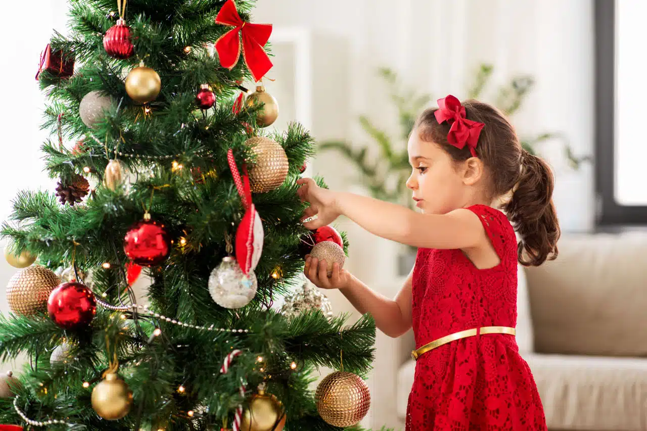 Adornos caseros para decorar un árbol de Navidad