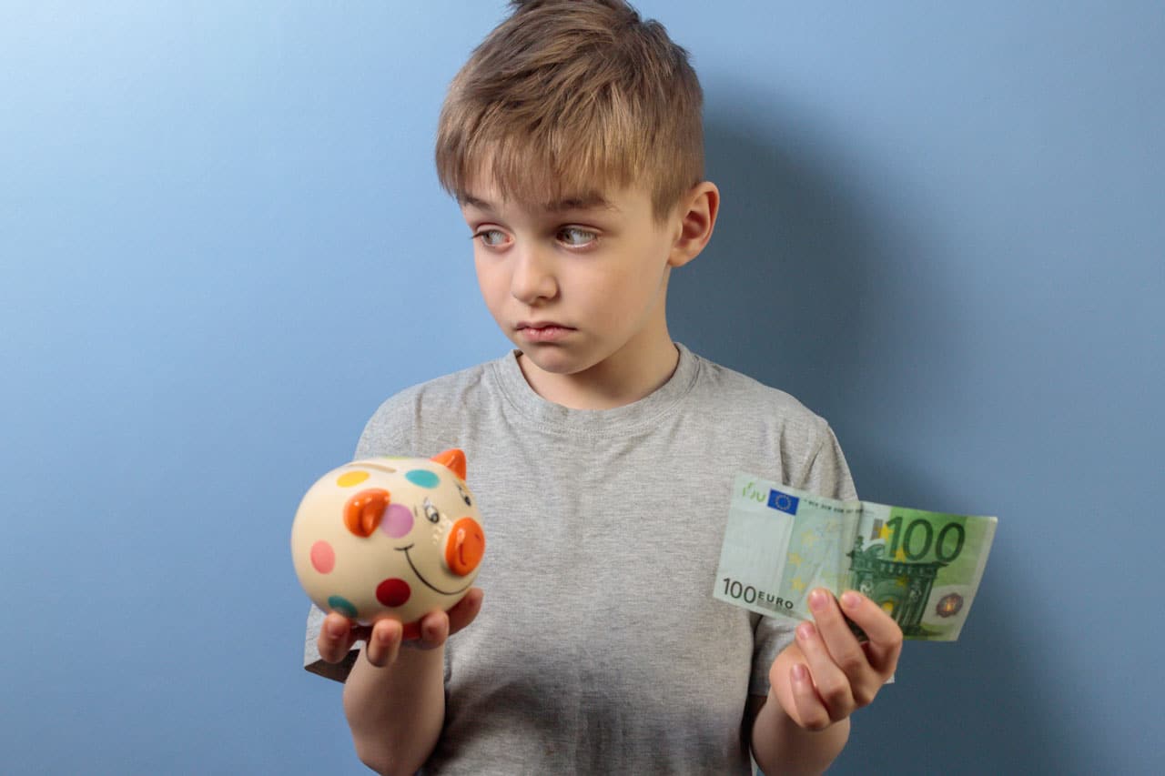 Educación financiera: 5 enseñanzas básicas que deben conocer tus hijos