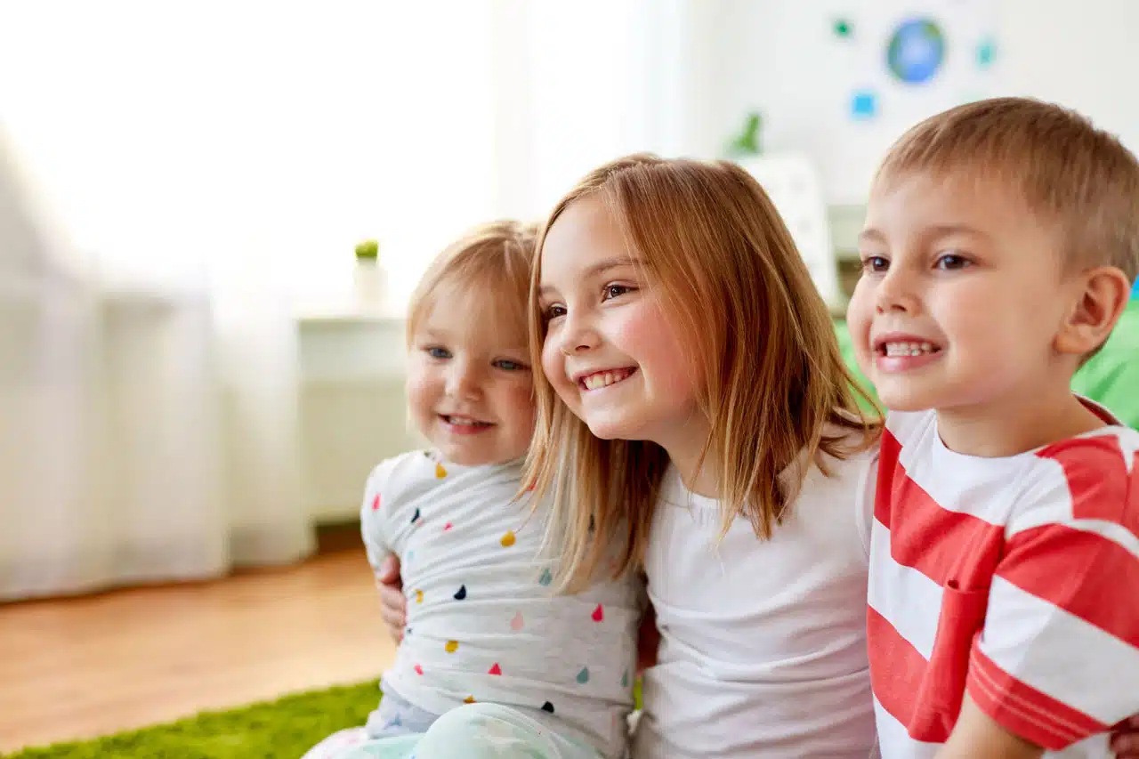 El hábito científicamente probado para la felicidad de los niños